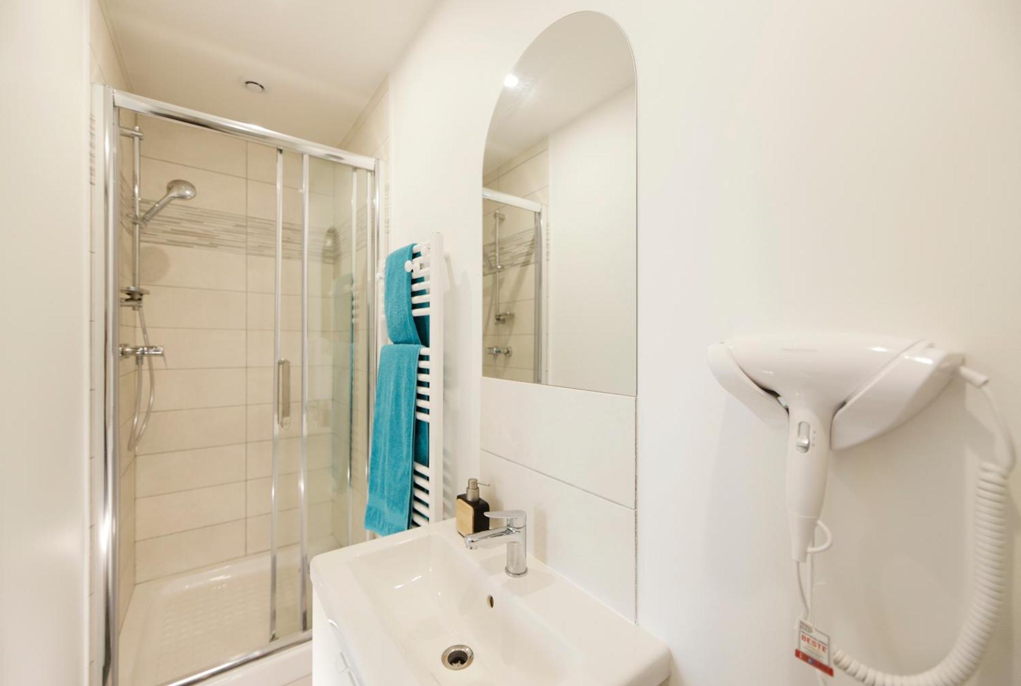 Tremblay-en-France Joli T2, Terrasse Et Jardin, Ideal Pour Familles, A 15 Min De L'Aeroport Roissy Cdg מראה חיצוני תמונה