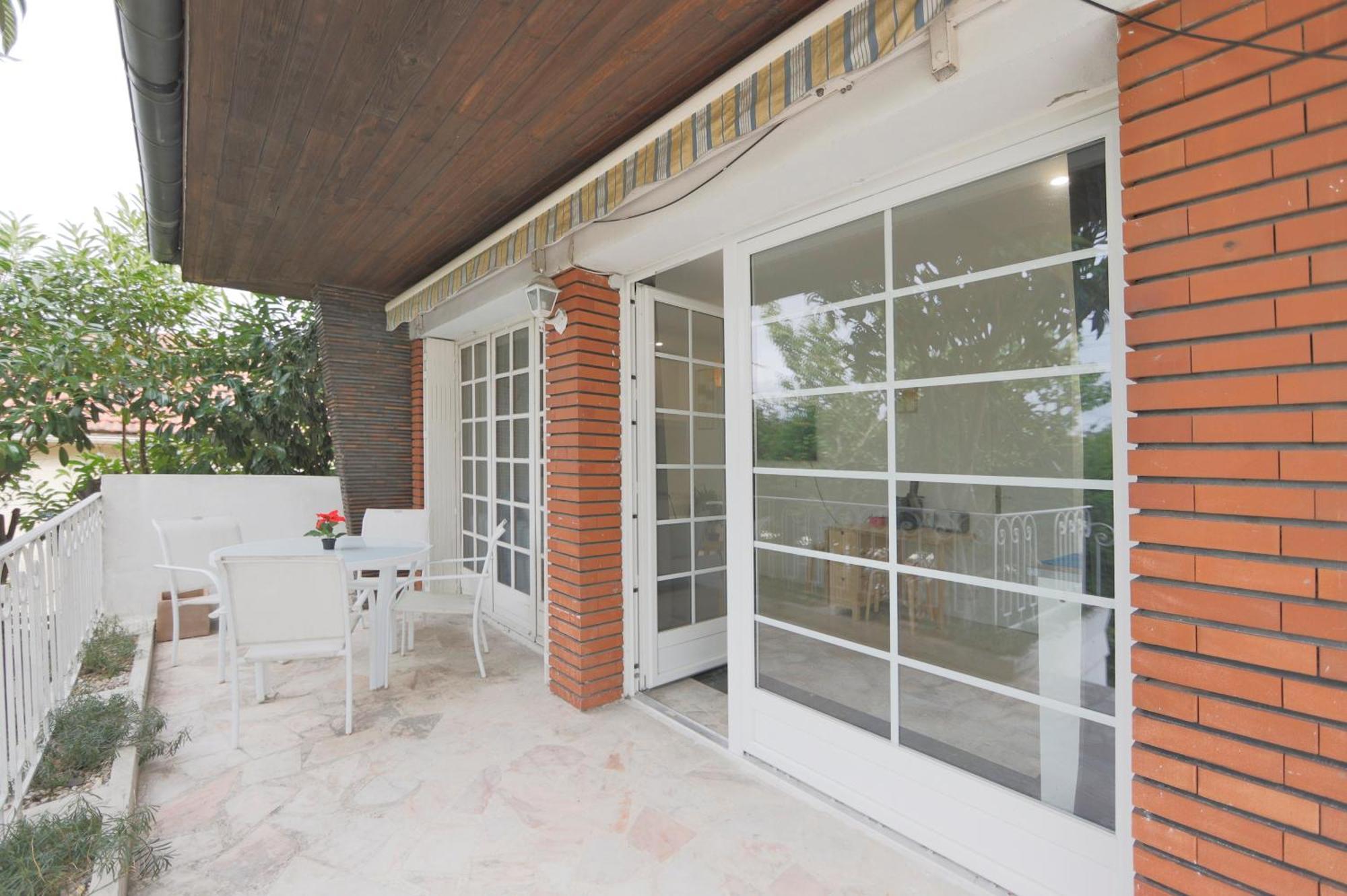 Tremblay-en-France Joli T2, Terrasse Et Jardin, Ideal Pour Familles, A 15 Min De L'Aeroport Roissy Cdg מראה חיצוני תמונה